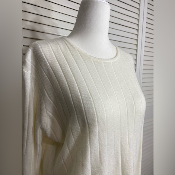 Medium Kathie Lee Collection Ivory Ribbed Knit Long Sleeve Sweater w/ Slit Sides - Picture 3 of 7